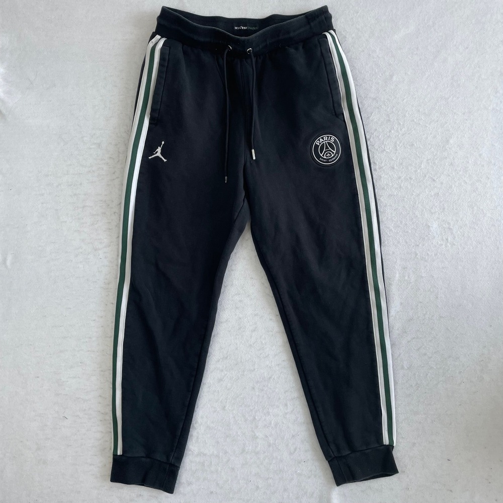 Jordan PSG Joggers Medium Black Stripe Paris Saint-Germain Sweatpants Fleece